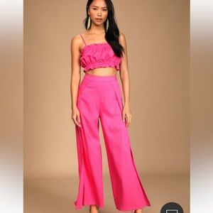Lulu’s hot pink two piece set! Size medium